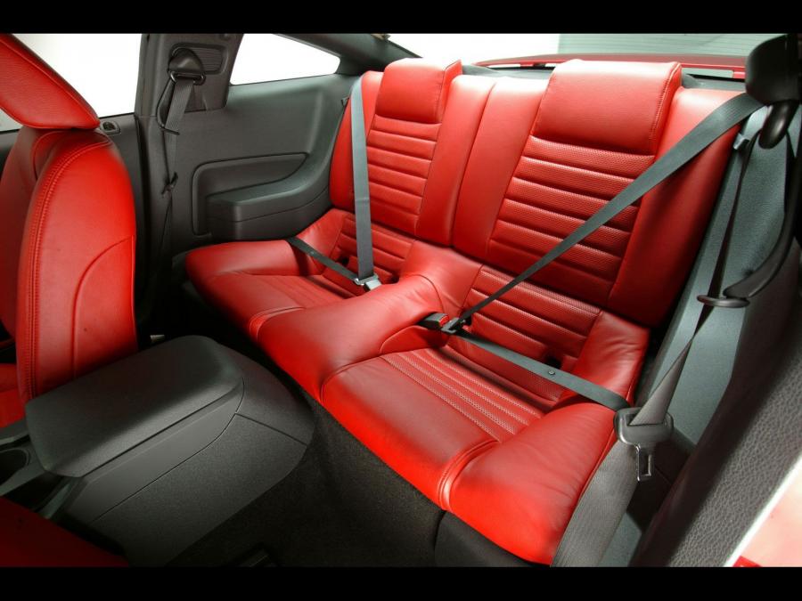  Ford Mustang GT 2005 года  (фото 22 из 209)